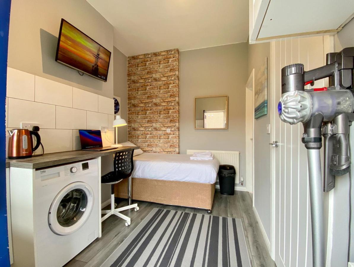 Limpenny Studio Apartment - Work Friendly And Outstanding Garden Studio Close To City Centre Nottingham Exterior photo